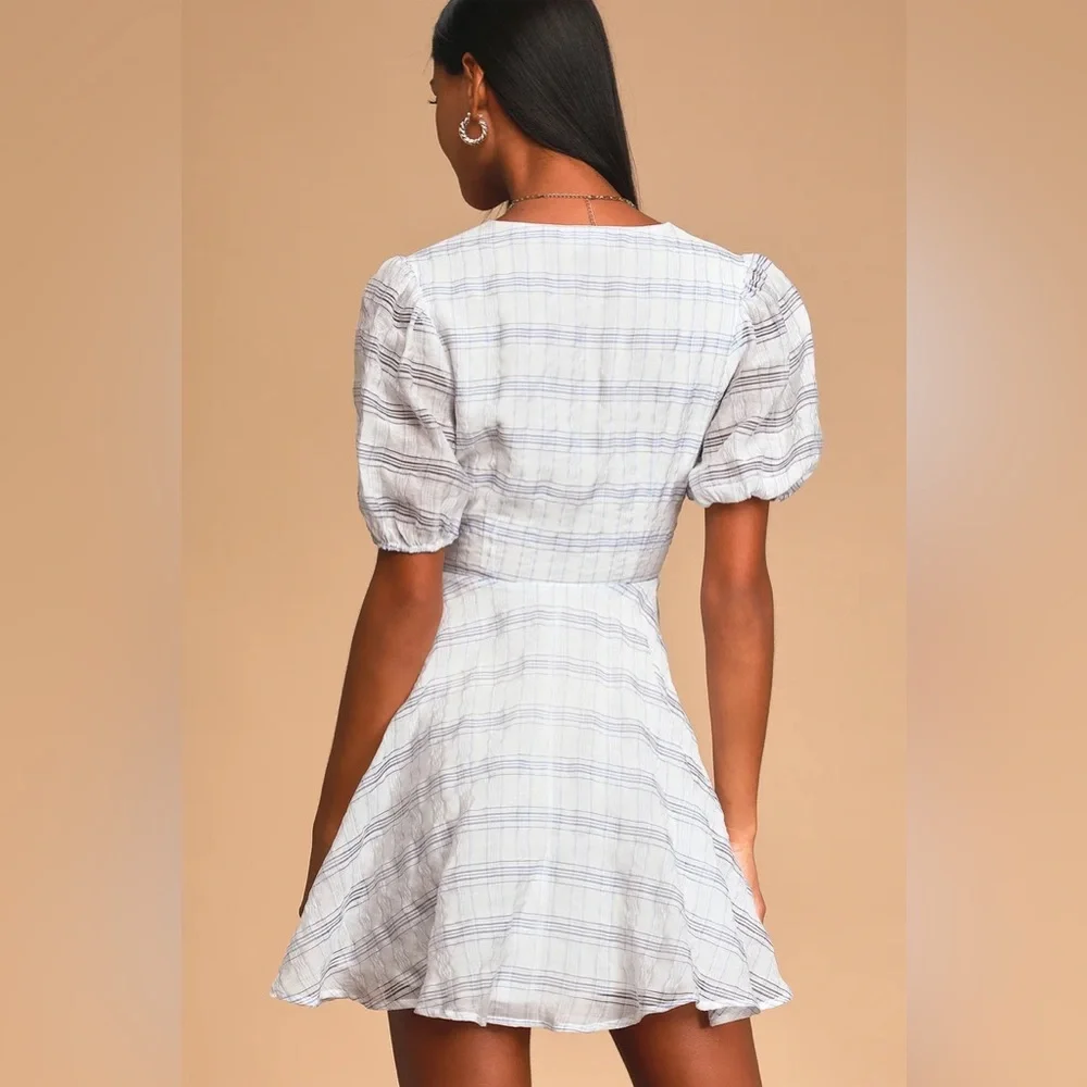 NWT Lulu’s “Plaid About You White Plaid Organza Side-Tie Skater Dress” !!!👗